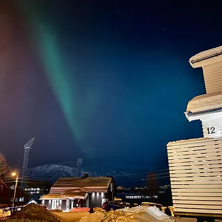 Nydelig Sentral Leilighet Med Gratis Parkering Tromso