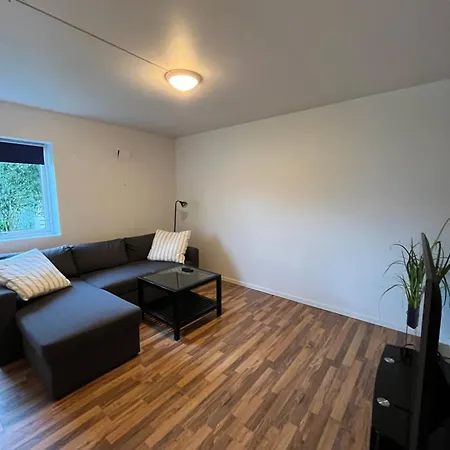 Nydelig Sentral Leilighet Med Gratis Parkering Apartment Tromso
